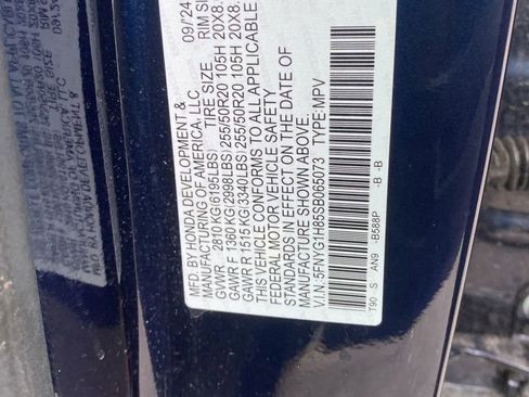 Used 2025 Honda Pilot Elite image 19