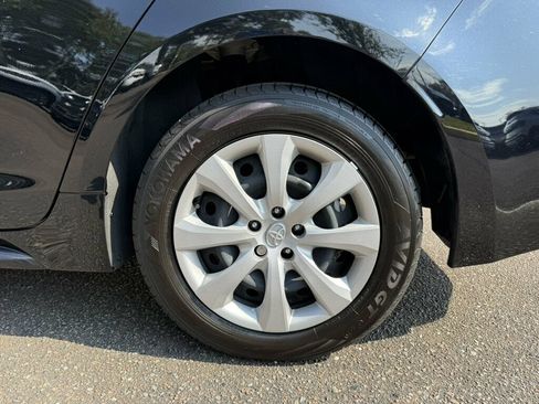 Used 2026 Toyota Corolla LE FWD image 8