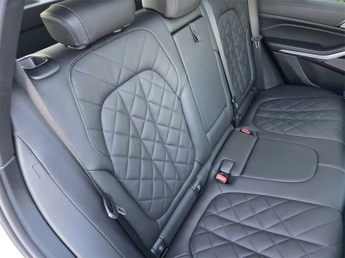 Used 2024 BMW X5 xDrive40i w/ Premium Package image 30