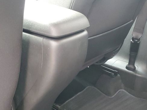 Used 2025 Chevrolet TrailBlazer LT AWD/4WD image 29