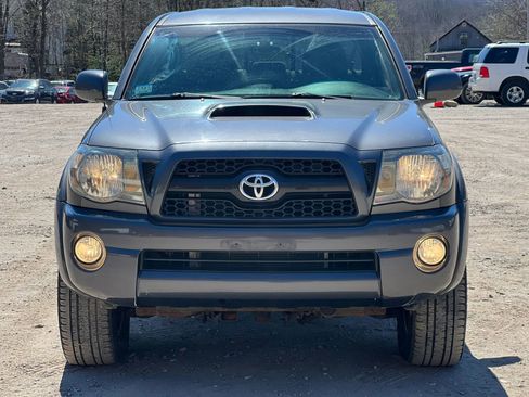 Used 2011 Toyota Tacoma 4x4 Double Cab w/ TRD Sport Pkg image 1
