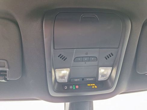 Used 2024 Buick Enclave Premium AWD/4WD image 29