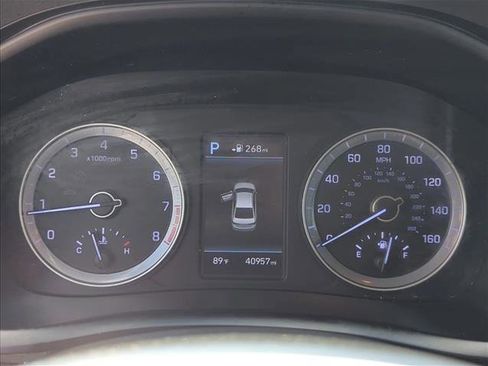 Used 2018 Hyundai Sonata SEL w/ Cargo Package FWD image 9