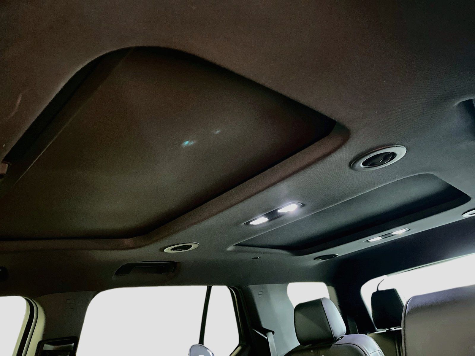 Used 2023 Chevrolet Traverse RS w/ LPO, Floor Liner Package AWD/4WD image 23