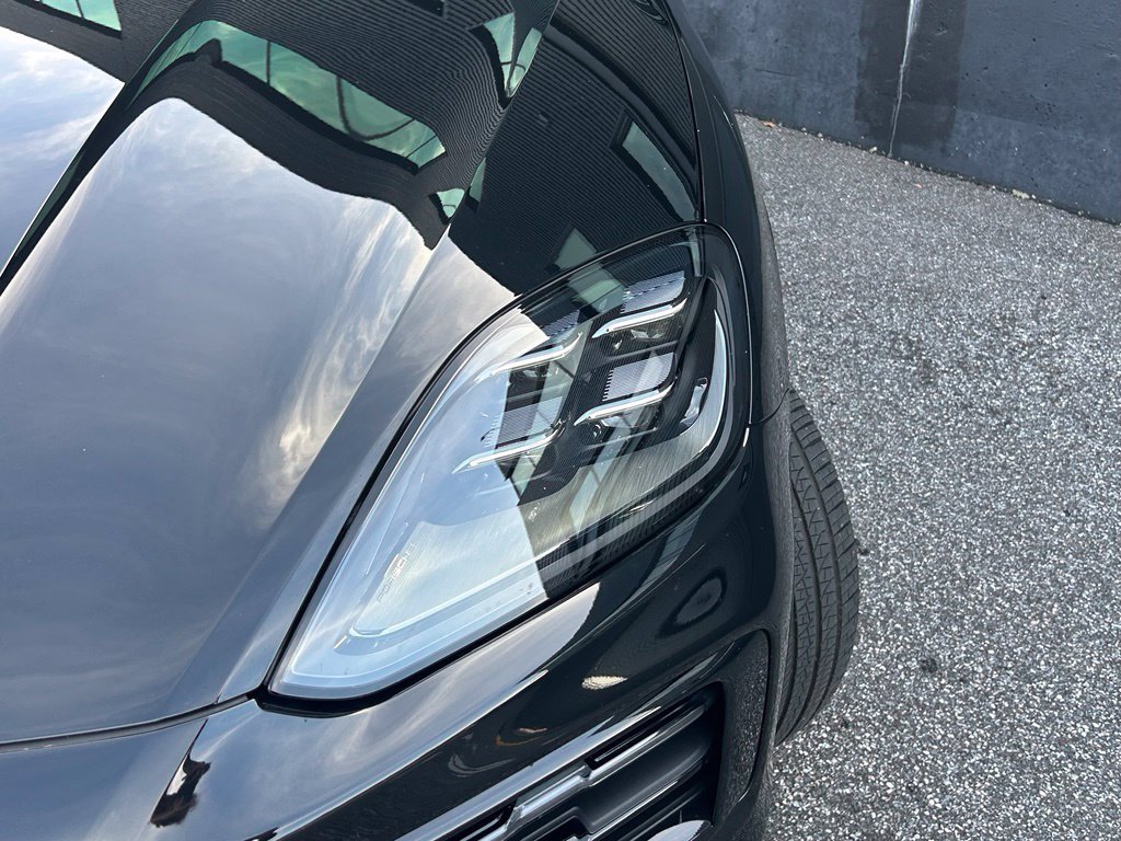 Certified 2026 Porsche Cayenne AWD/4WD image 15