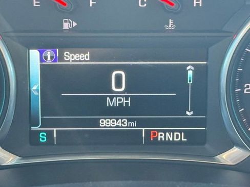 Used 2018 Chevrolet Malibu LT FWD image 27