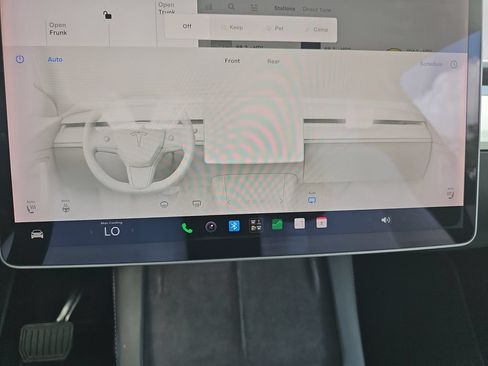 Used 2021 Tesla Model Y Long Range AWD/4WD image 16