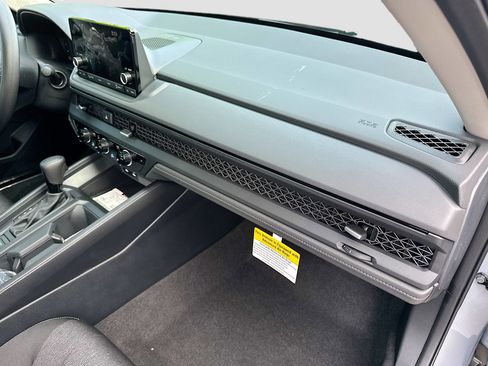 New 2025 Honda Accord SE image 22