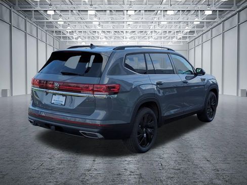 New 2026 Volkswagen Atlas SE image 5