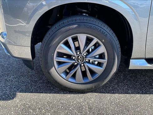 New 2026 INFINITI QX80 Pure RWD image 17