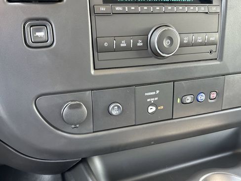 New 2025 Chevrolet Express 2500 w/ Driver Convenience Package image 18