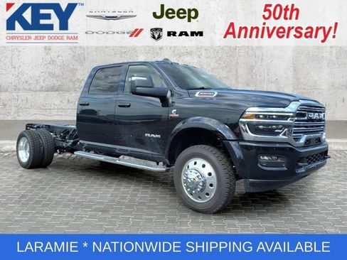 New 2026 RAM 5500 4x4 Crew Cab w/ Laramie Trim Package image 1