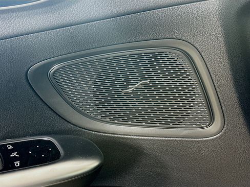 Certified 2025 Mercedes-Benz C 300 4MATIC Sedan image 23