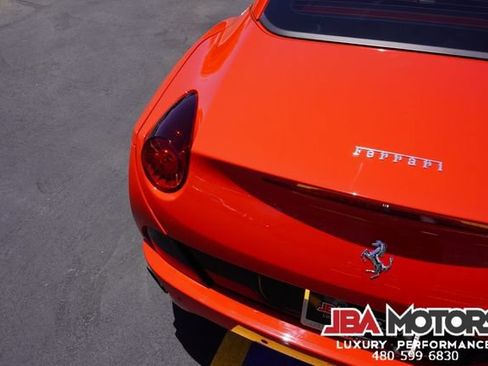Used 2014 Ferrari California RWD image 58