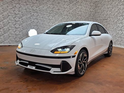 Certified 2025 Hyundai Ioniq 6 SEL image 4