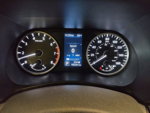 Used 2024 Nissan Sentra S image 23