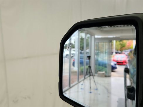 Used 2019 Ford F150 Lariat w/ Equipment Group 502A Luxury image 14