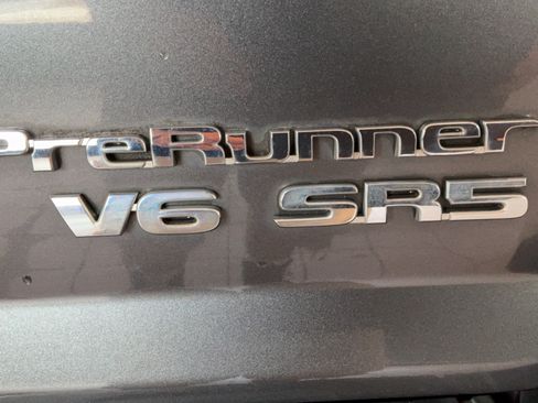 Used 2012 Toyota Tacoma PreRunner w/ SR5 Pkg RWD image 37
