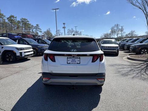 New 2026 Hyundai Tucson SE image 6