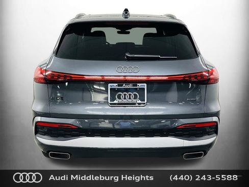 Certified 2025 Audi Q5 Premium AWD/4WD image 5