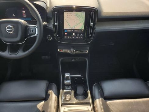 Certified 2023 Volvo XC40 B5 Plus w/ Driver Assist Package AWD/4WD image 31