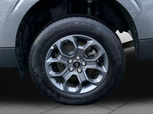Used 2025 Ford Maverick XLT w/ Equipment Group 302A AWD/4WD image 11