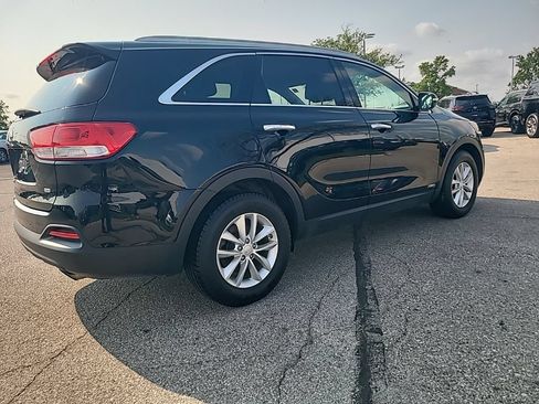 Used 2017 Kia Sorento AWD w/ LX Convenience Package image 6