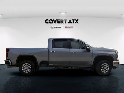 Used 2025 Chevrolet Silverado 2500 LTZ image 8