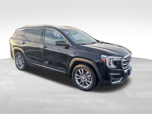 Used 2024 GMC Terrain SLT image 9