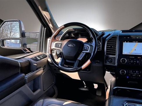 Used 2019 Ford F250 Limited w/ FX4 Off-Road Package image 17