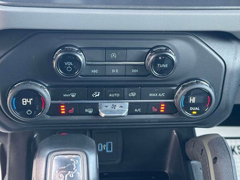 Used 2024 Ford Bronco Everglades image 12
