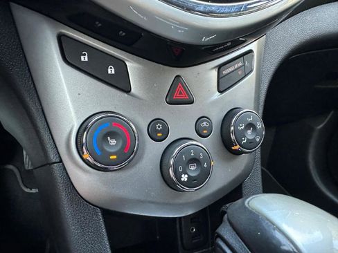 Used 2017 Chevrolet Sonic Premier image 24