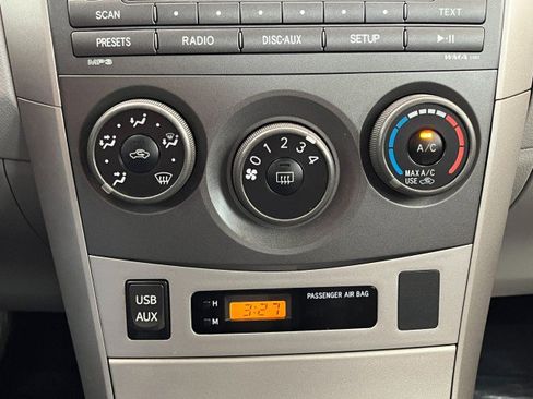 Used 2011 Toyota Corolla LE image 19