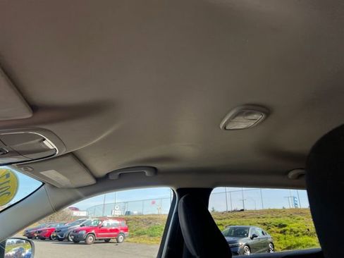 Used 2017 Jeep Cherokee Latitude w/ Safety/Convenience Group image 30