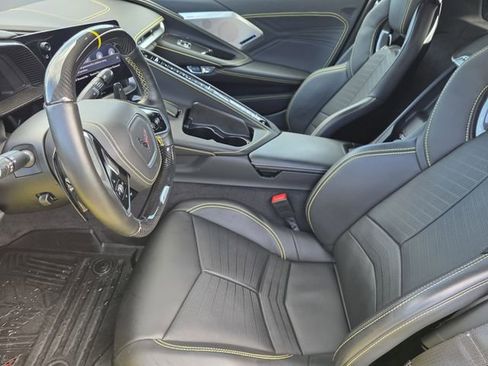 Used 2023 Chevrolet Corvette Z06 w/ Z07 Performance Package image 11