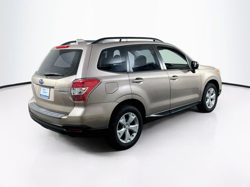 Used 2016 Subaru Forester 2.5i w/ Popular Package #1 AWD/4WD image 5