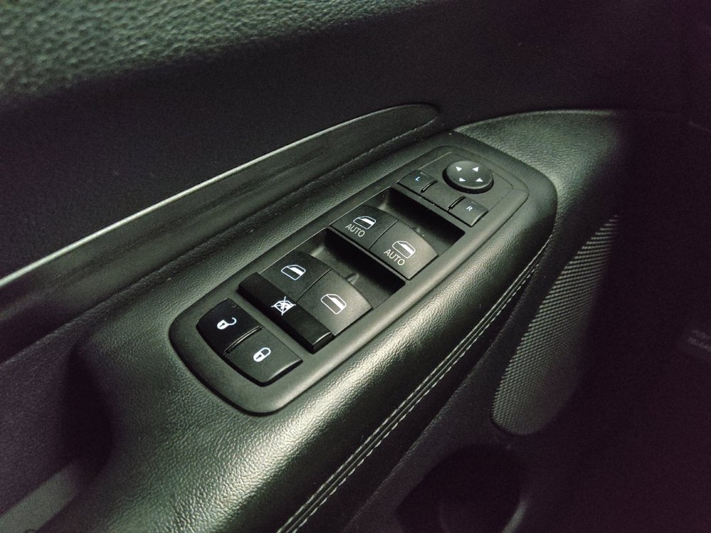 Used 2024 Dodge Durango SXT RWD image 27