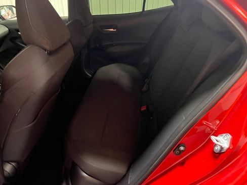 Used 2021 Toyota Corolla SE w/ Special Edition image 6