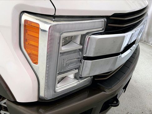 Used 2017 Ford F250 King Ranch w/ King Ranch Ultimate Package image 12