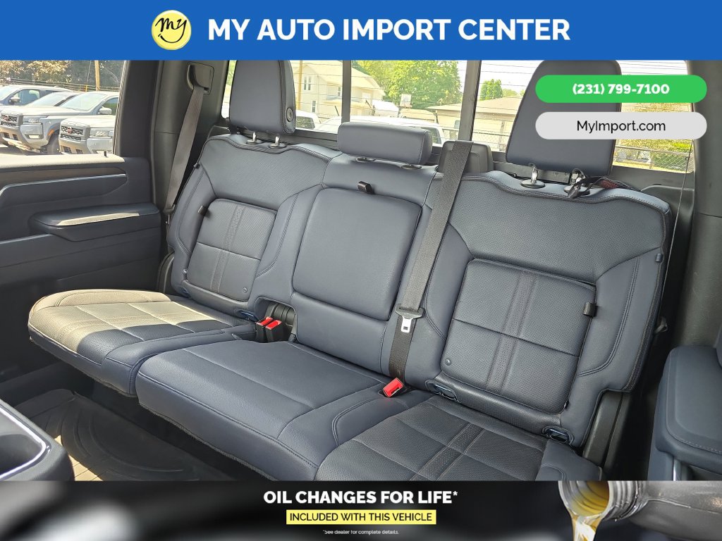 Used 2024 Chevrolet Silverado 3500 High Country w/ Technology Package AWD/4WD image 26