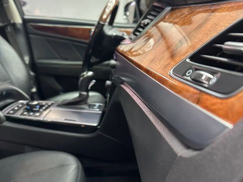 Used 2015 Hyundai Equus Signature RWD image 39