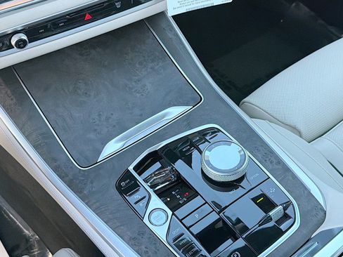 New 2026 BMW X5 xDrive50e w/ Executive Package image 29