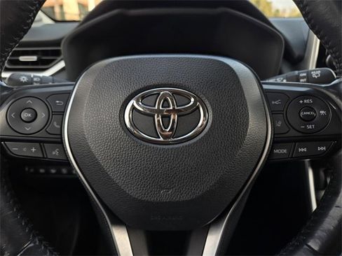 Used 2019 Toyota RAV4 Limited image 27