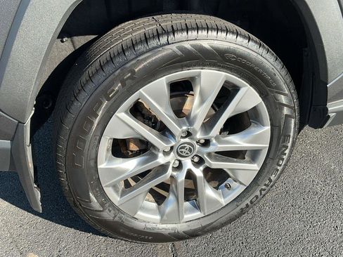 Certified 2023 Toyota RAV4 XLE Premium AWD/4WD image 5