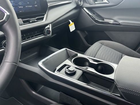 New 2026 Chevrolet Equinox LT w/ Safety and Technology Package image 12