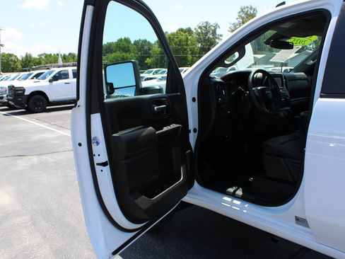 Used 2025 Chevrolet Silverado 2500 W/T w/ WT Convenience Package AWD/4WD image 27