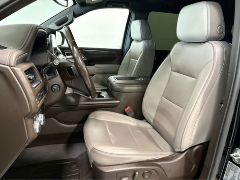 Used 2022 GMC Yukon SLT w/ SLT Luxury Package image 13