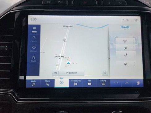 Used 2022 Ford F250 Lariat w/ Black Appearance Package image 31