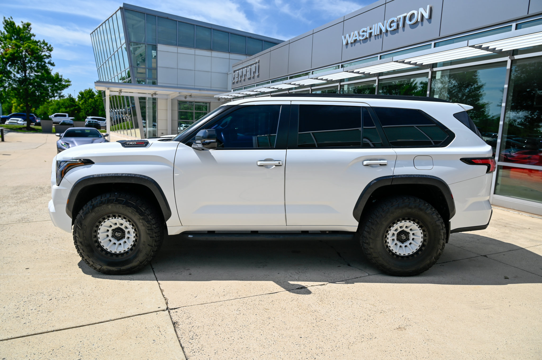 Used 2024 Toyota Sequoia TRD Pro AWD/4WD image 8