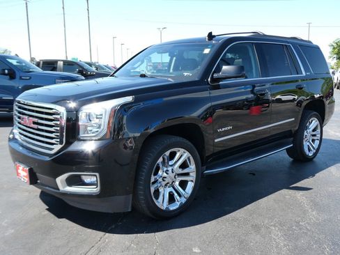 Used 2017 GMC Yukon SLT w/ Premium Edition AWD/4WD image 9